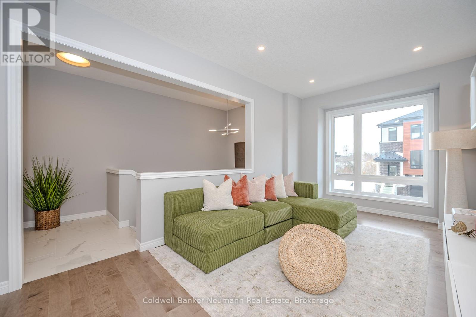 5 Sora Lane, Guelph, Ontario  N1E 0T4 - Photo 4 - X12282374