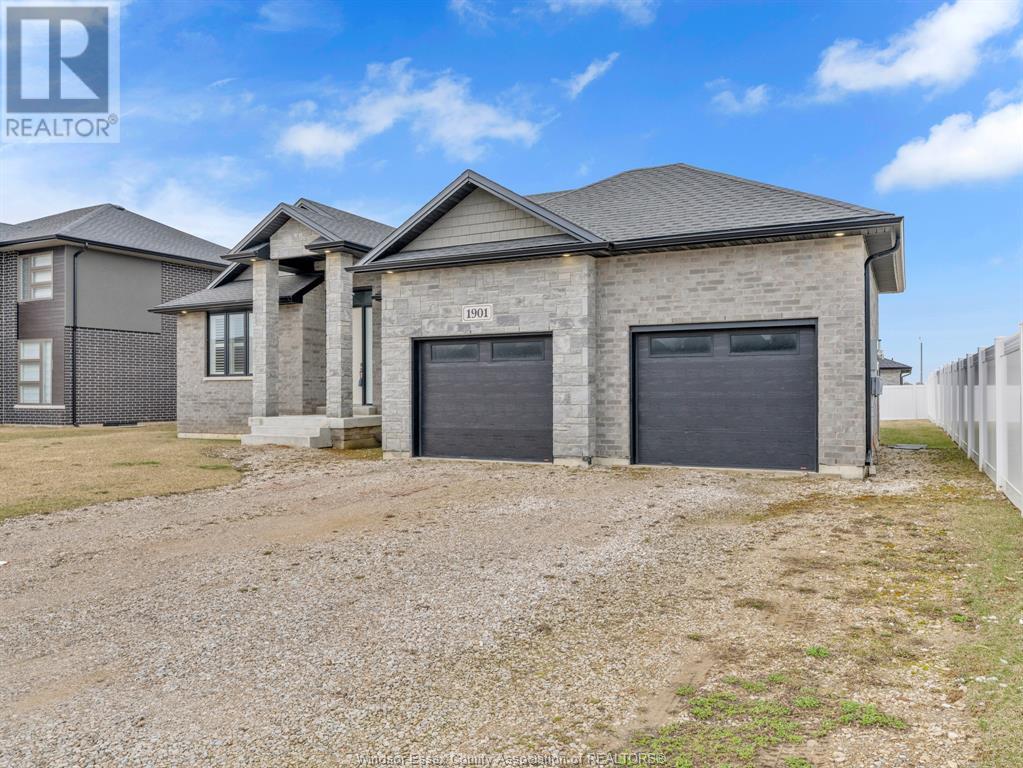 Property at 1901 VILLA CANAL DRIVE image 2
