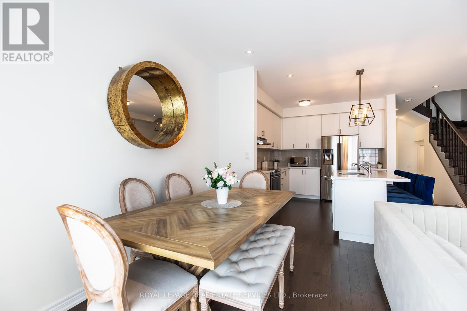 1342 Farmstead Drive, Milton, Ontario  L9E 1K9 - Photo 13 - W12282318