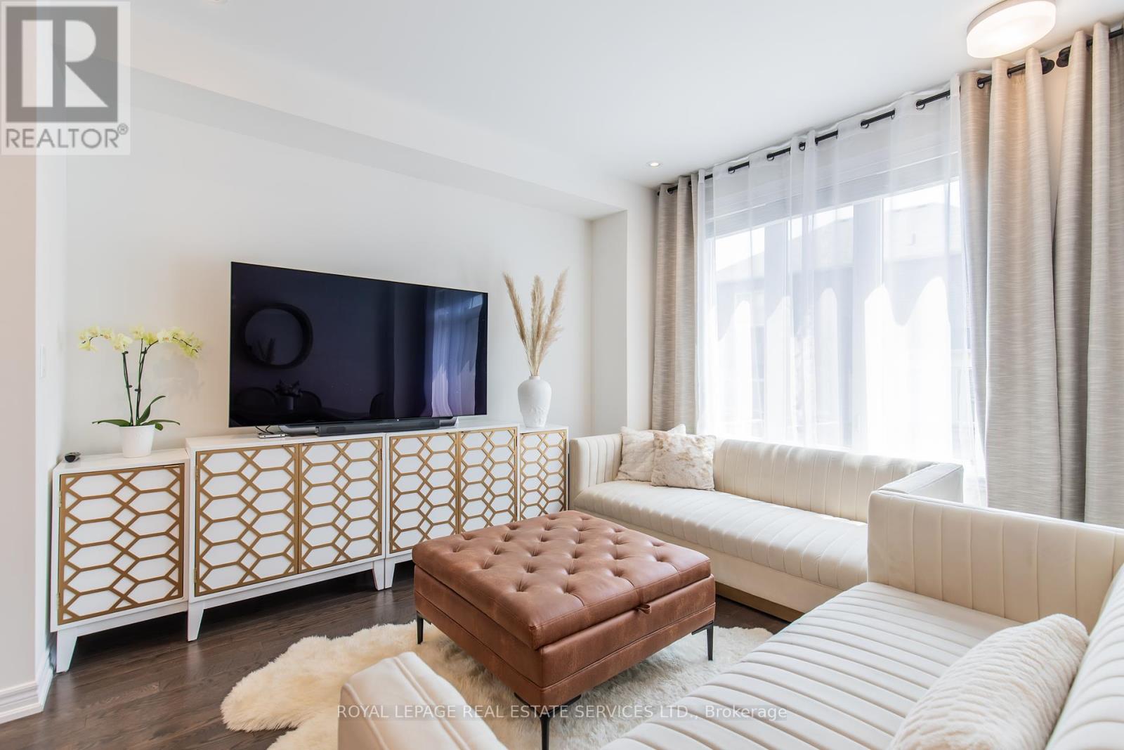 1342 Farmstead Drive, Milton, Ontario  L9E 1K9 - Photo 15 - W12282318