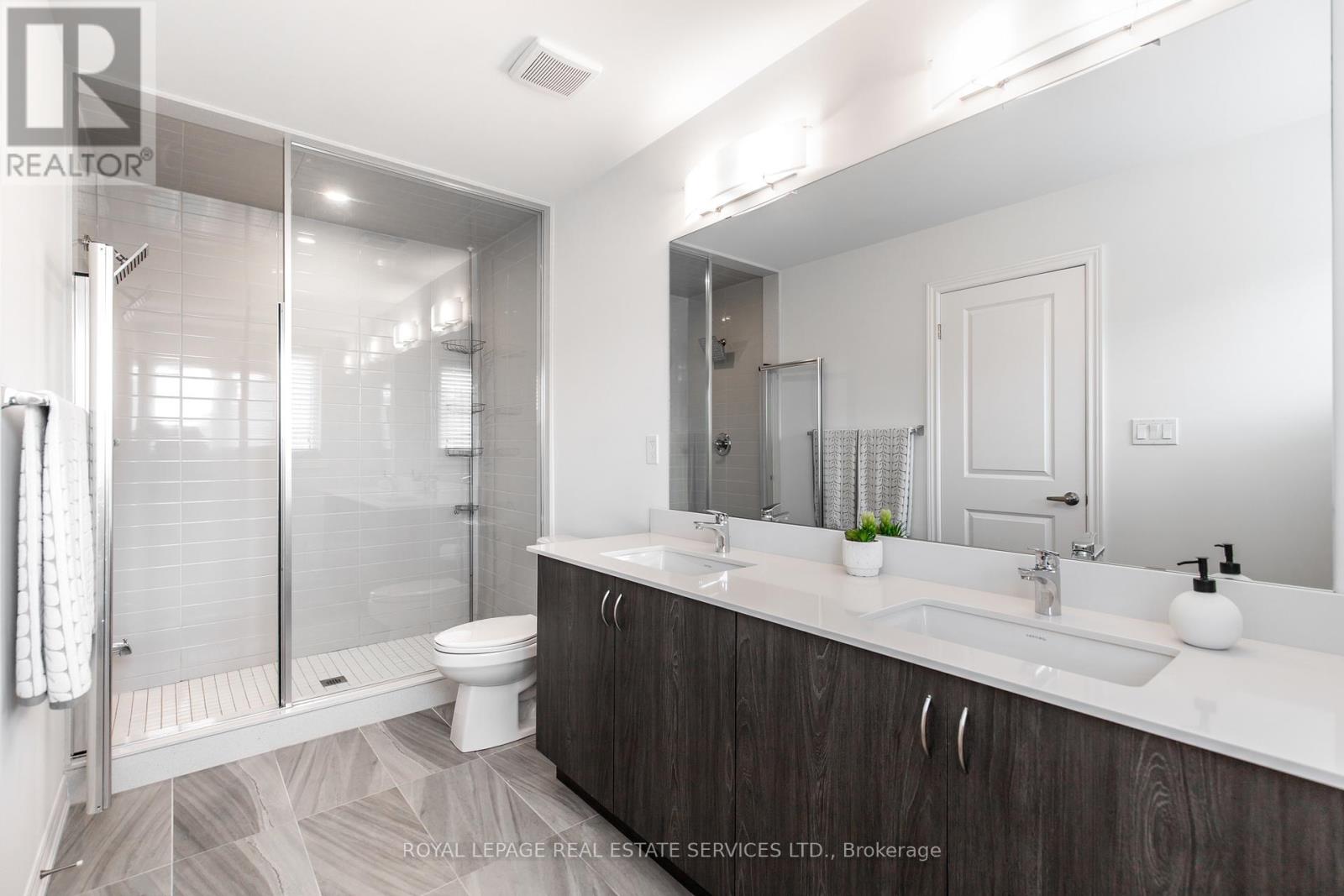 1342 Farmstead Drive, Milton, Ontario  L9E 1K9 - Photo 21 - W12282318