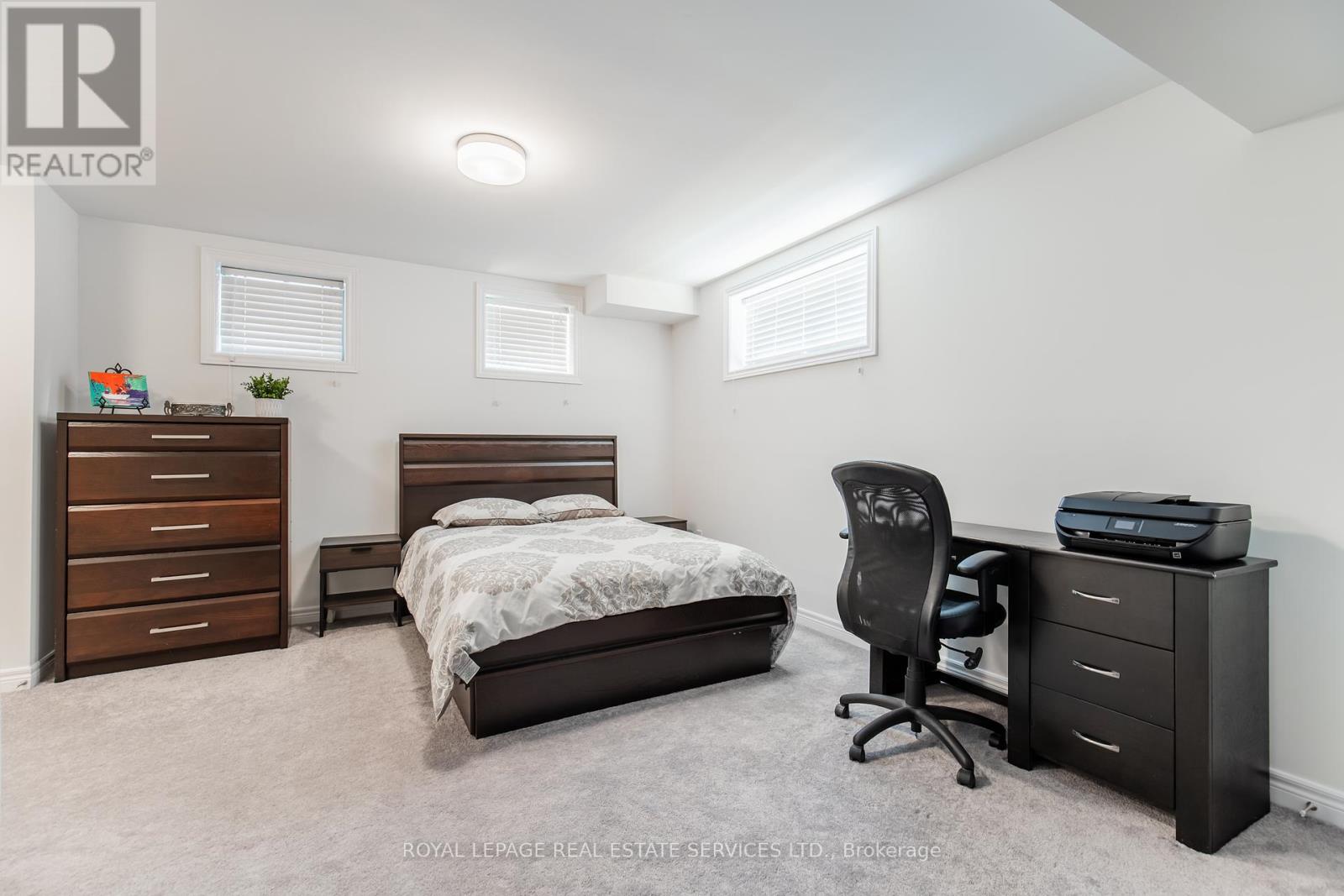 1342 Farmstead Drive, Milton, Ontario  L9E 1K9 - Photo 31 - W12282318