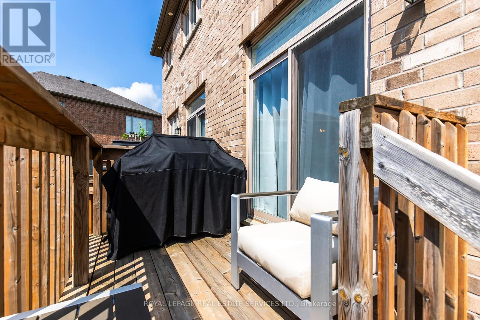 1342 Farmstead Drive, Milton, Ontario  L9E 1K9 - Photo 34 - W12282318