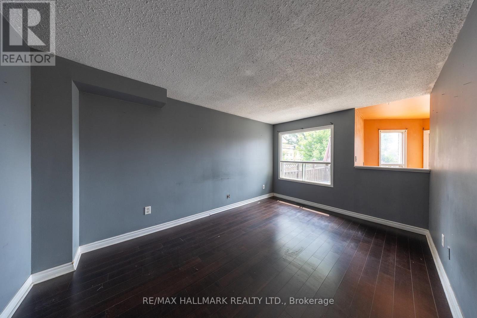 200 Adele Crescent, Oshawa, Ontario  L1J 7W5 - Photo 9 - E12261819