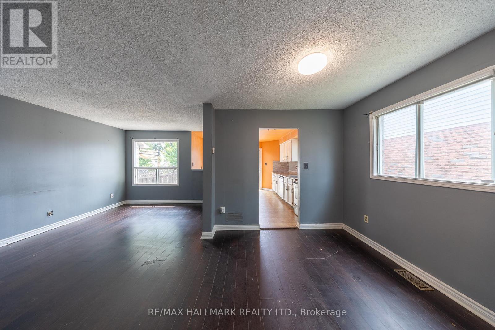 200 Adele Crescent, Oshawa, Ontario  L1J 7W5 - Photo 8 - E12261819