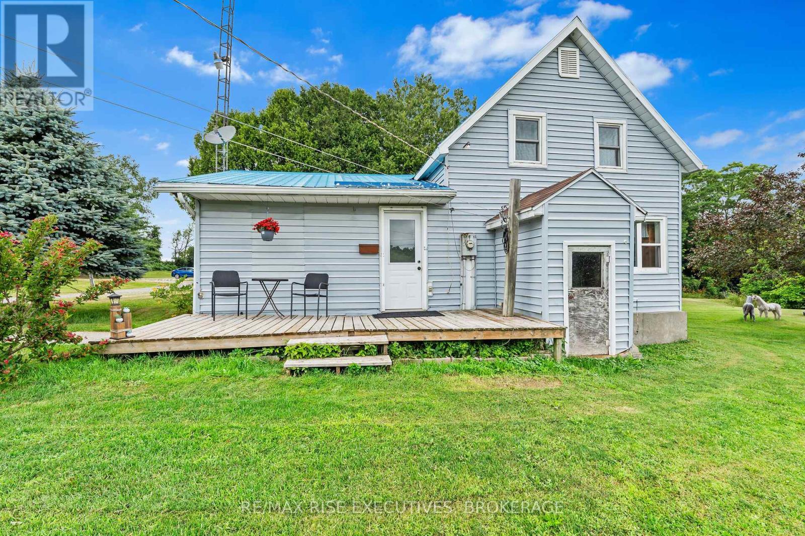 251 Briar Hill Road, Leeds And The Thousand Islands, Ontario  K0E 1N0 - Photo 1 - X12282403