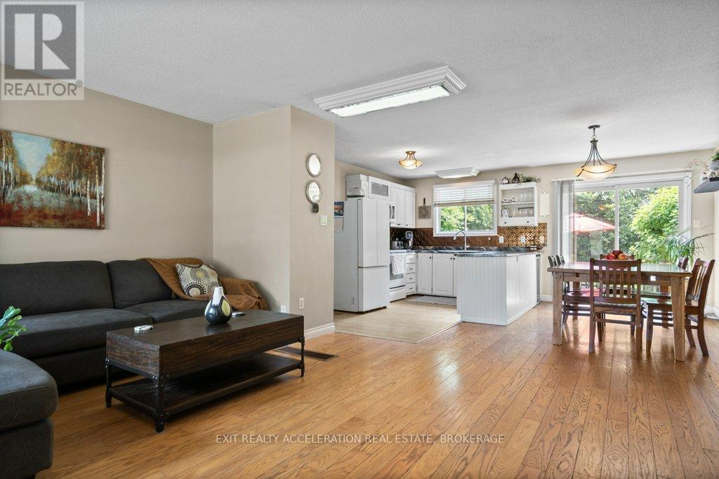 Property at 35 RIVERVIEW DRIVE image 5