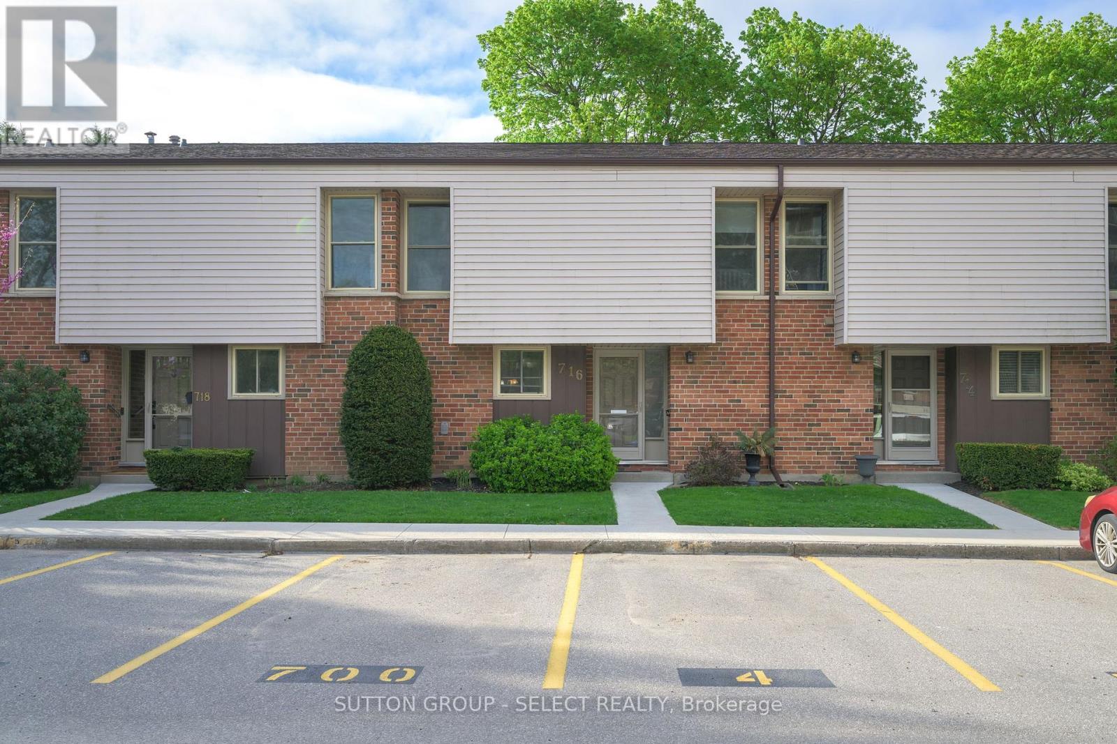 Property at 716 FANSHAWE PARK ROAD E image 1