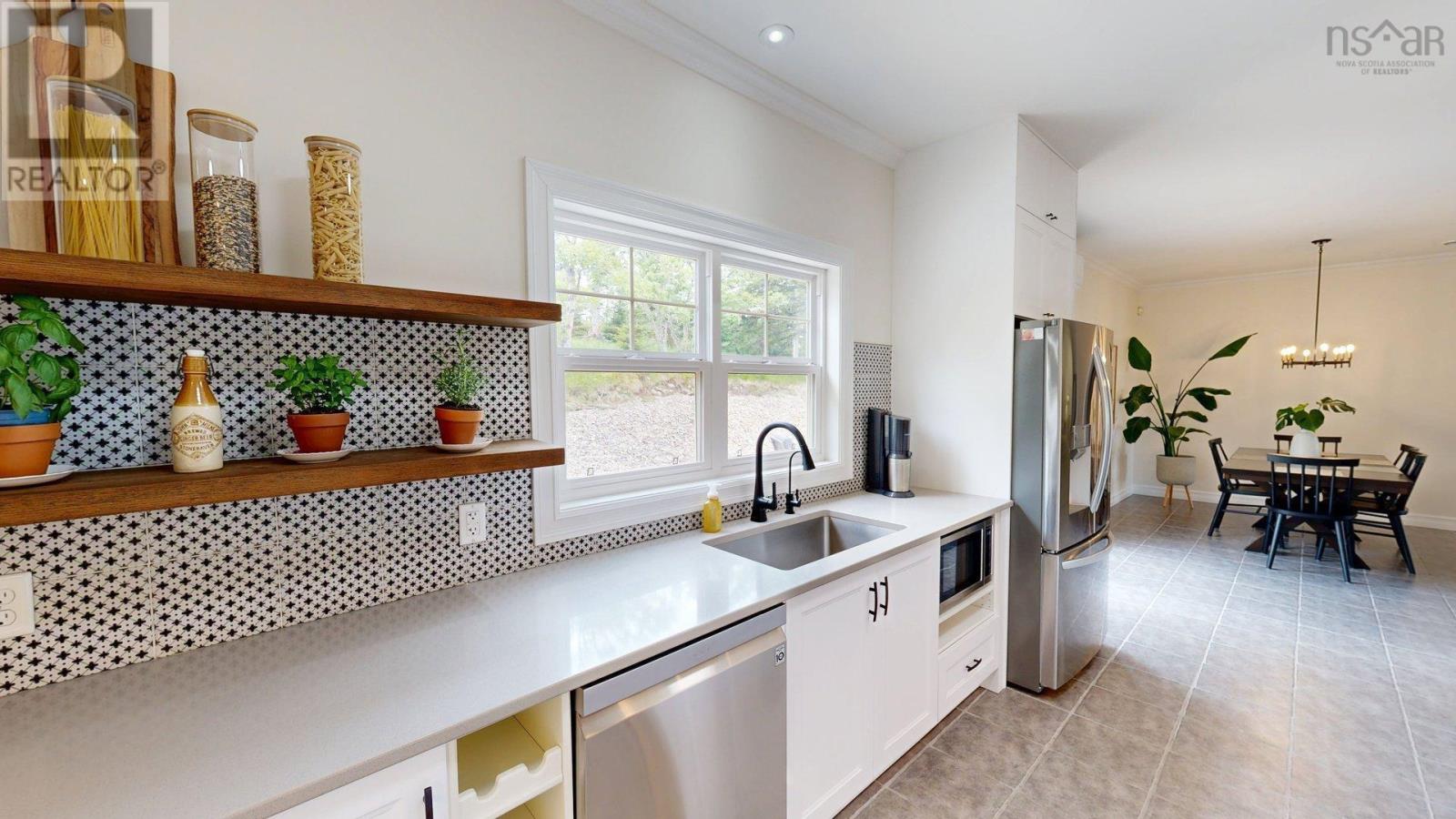 84 Oceanic Drive, East Lawrencetown, Nova Scotia  B2Z 1T6 - Photo 8 - 202515111