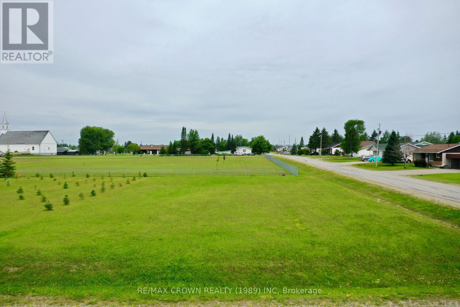 11 Grenier Avenue, Val Rita-Harty, Ontario  P0L 2G0 - Photo 1 - T12282528