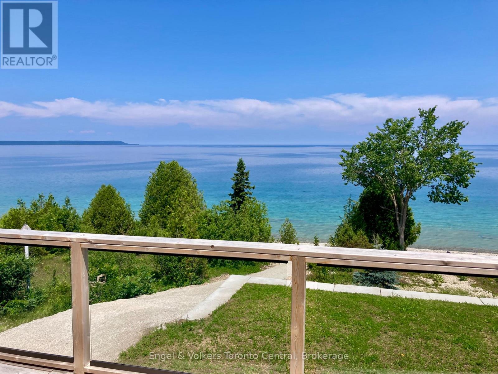 256 Cape Chin N Shore Road, Northern Bruce Peninsula, Ontario  N0H 1W0 - Photo 2 - X12114053