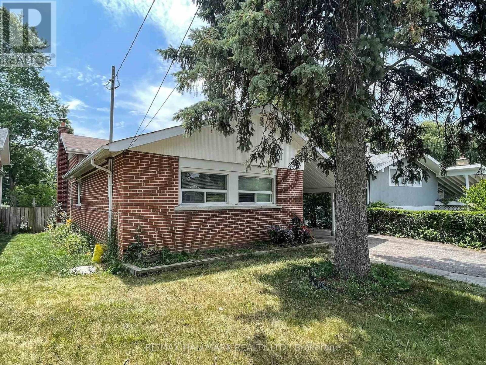 Property at 8 NORTHFIELD ROAD image 3
