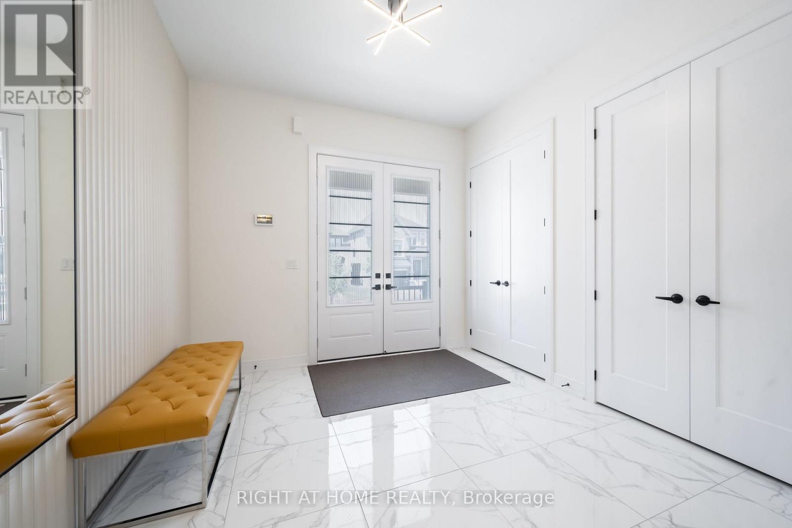 Property at 1361 BLACKMORE STREET image 5