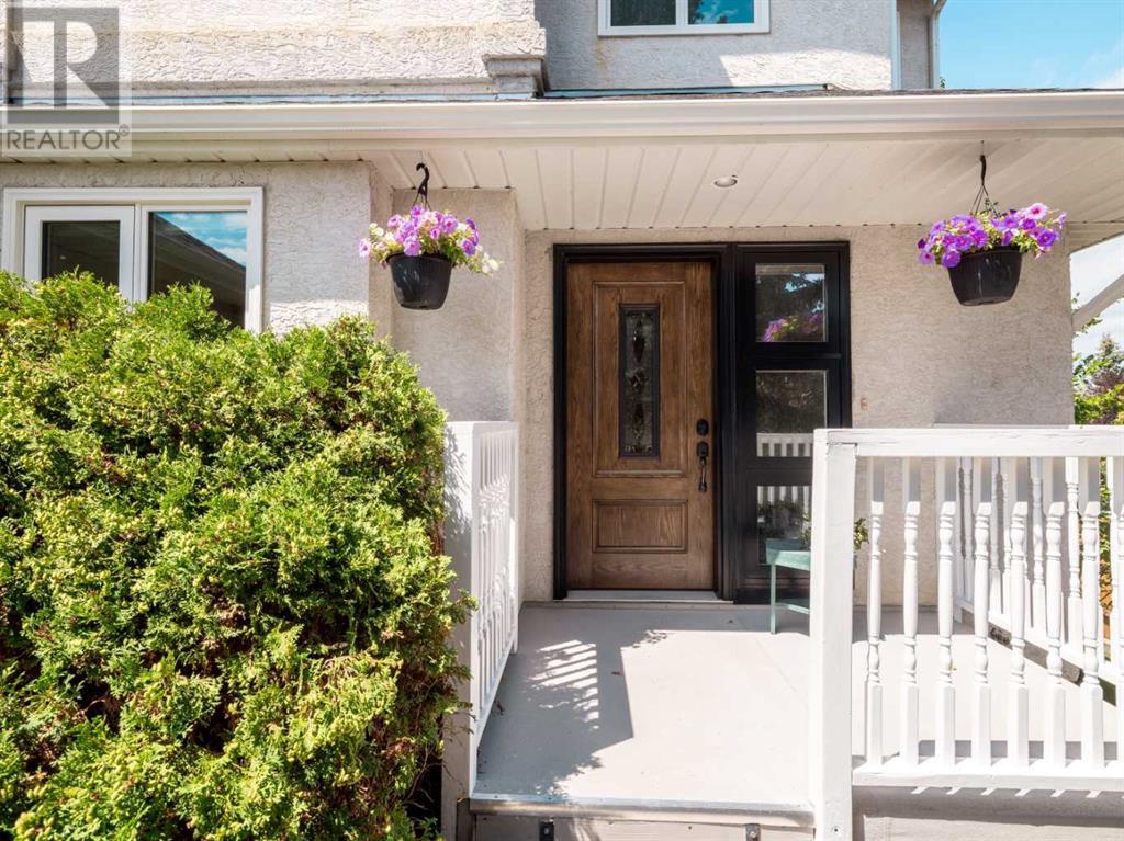 Property at 35 Fairmont Place S image 3