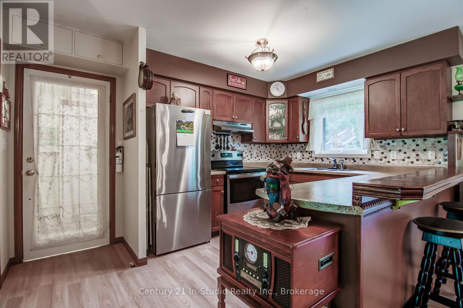 255263 1 Concession, Chatsworth, Ontario  N0H 2V0 - Photo 19 - X12282526