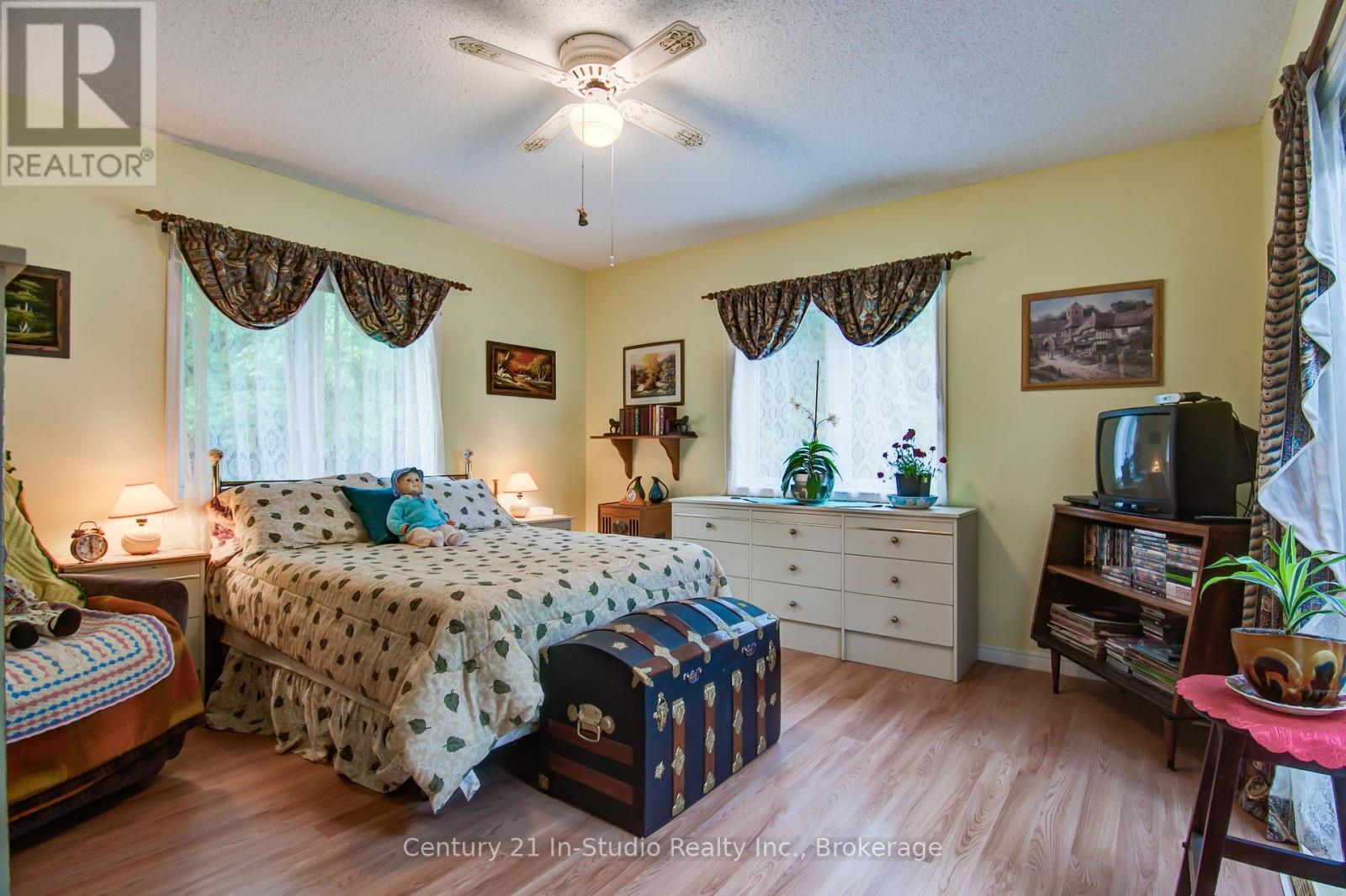 255263 1 Concession, Chatsworth, Ontario  N0H 2V0 - Photo 30 - X12282526