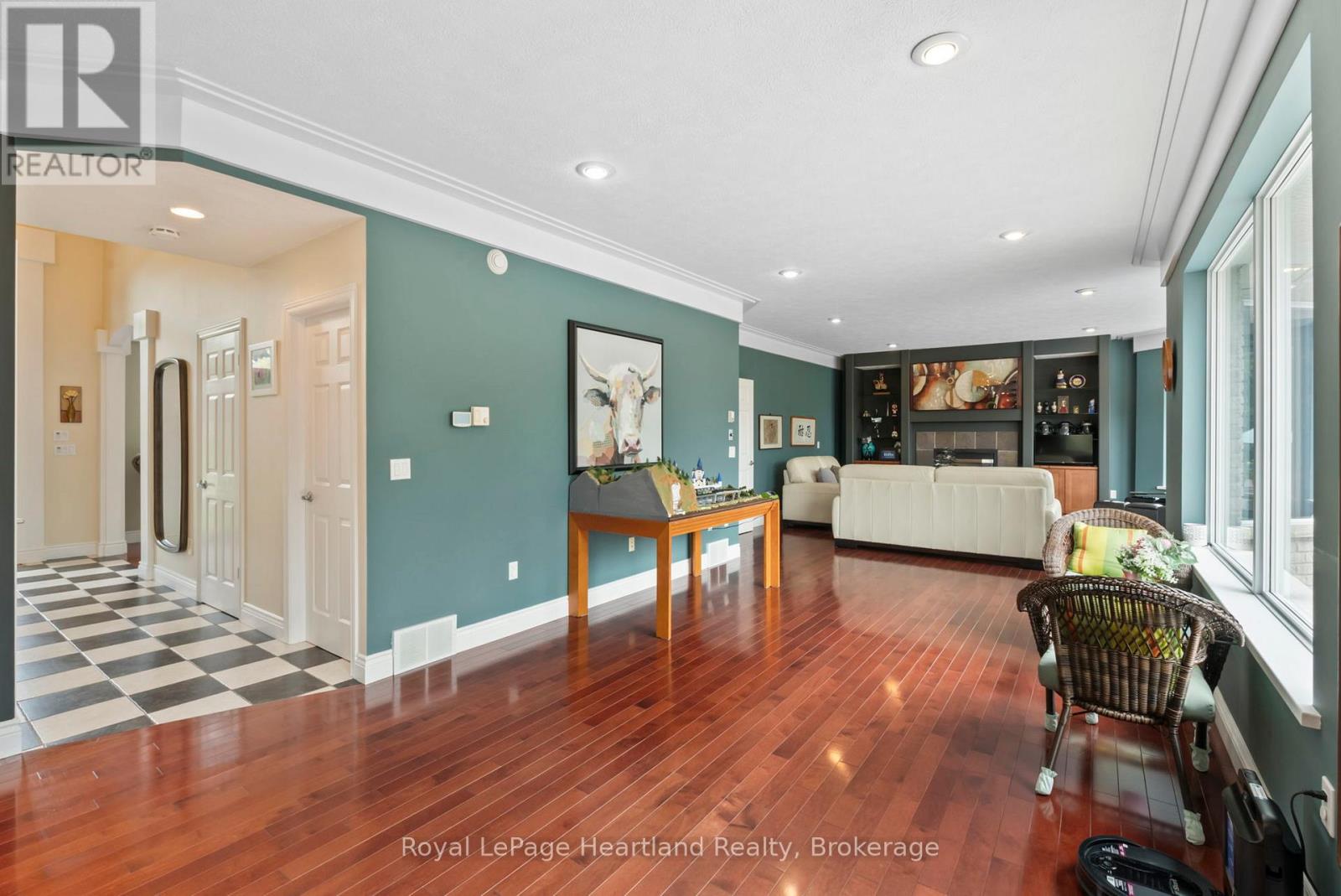169 Park Drive, North Huron, Ontario  N0G 2W0 - Photo 9 - X12282540