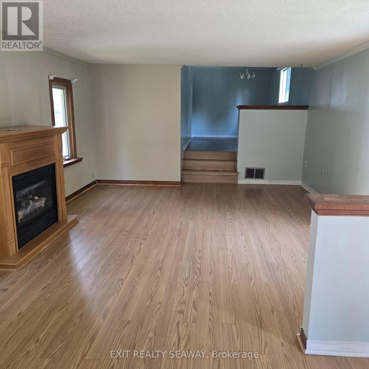 8154 Victoria Street, Ottawa, Ontario  K0A 2P0 - Photo 8 - X12282529