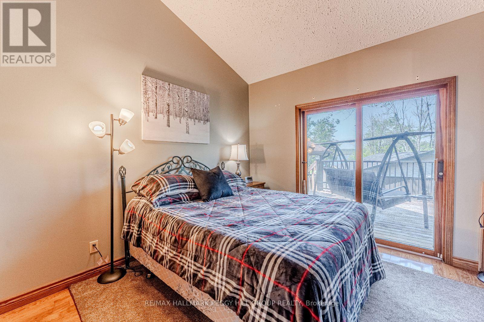 49 Hemlock Drive, Kawartha Lakes, Ontario  K0M 1C0 - Photo 11 - X12282379