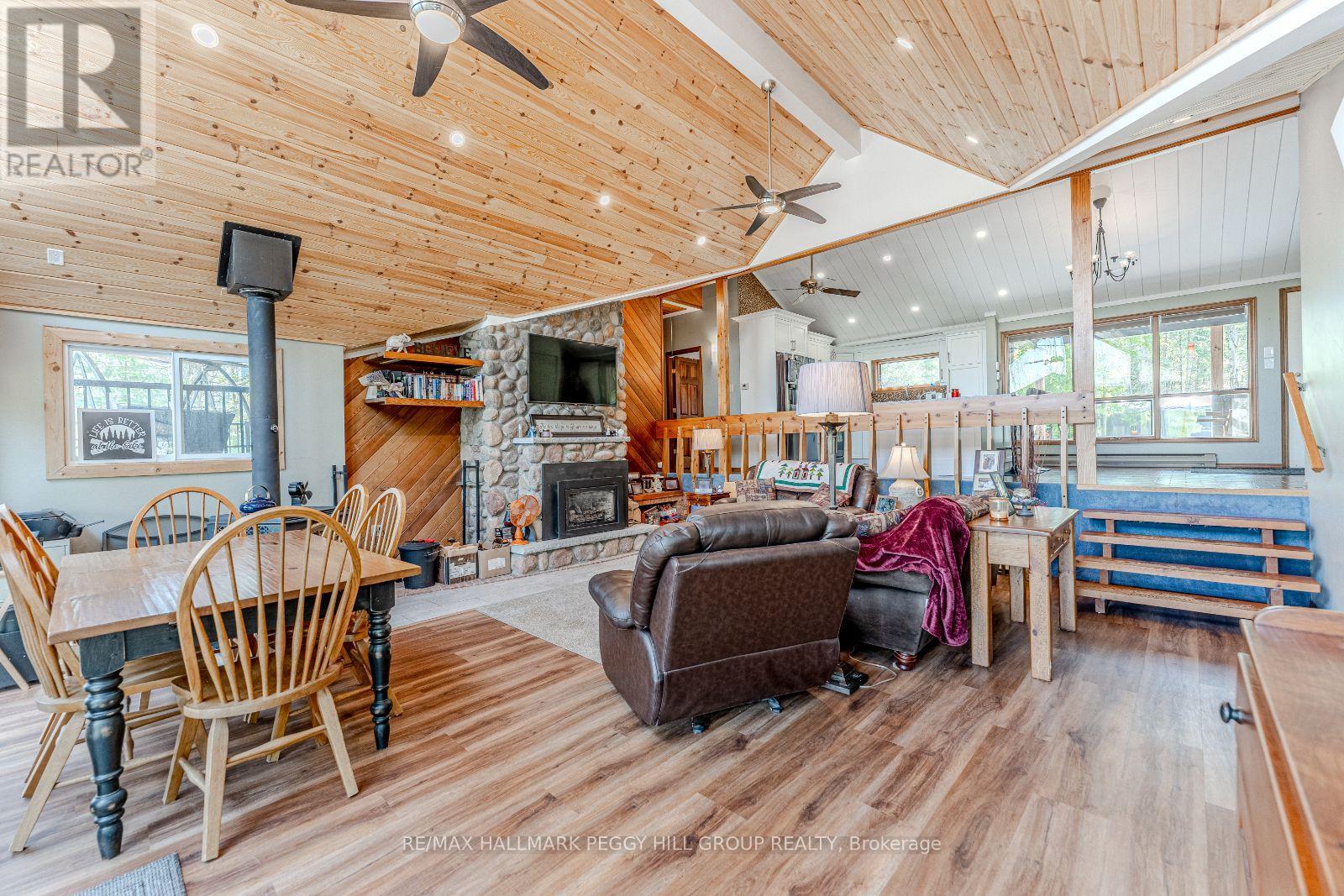 49 Hemlock Drive, Kawartha Lakes, Ontario  K0M 1C0 - Photo 4 - X12282379