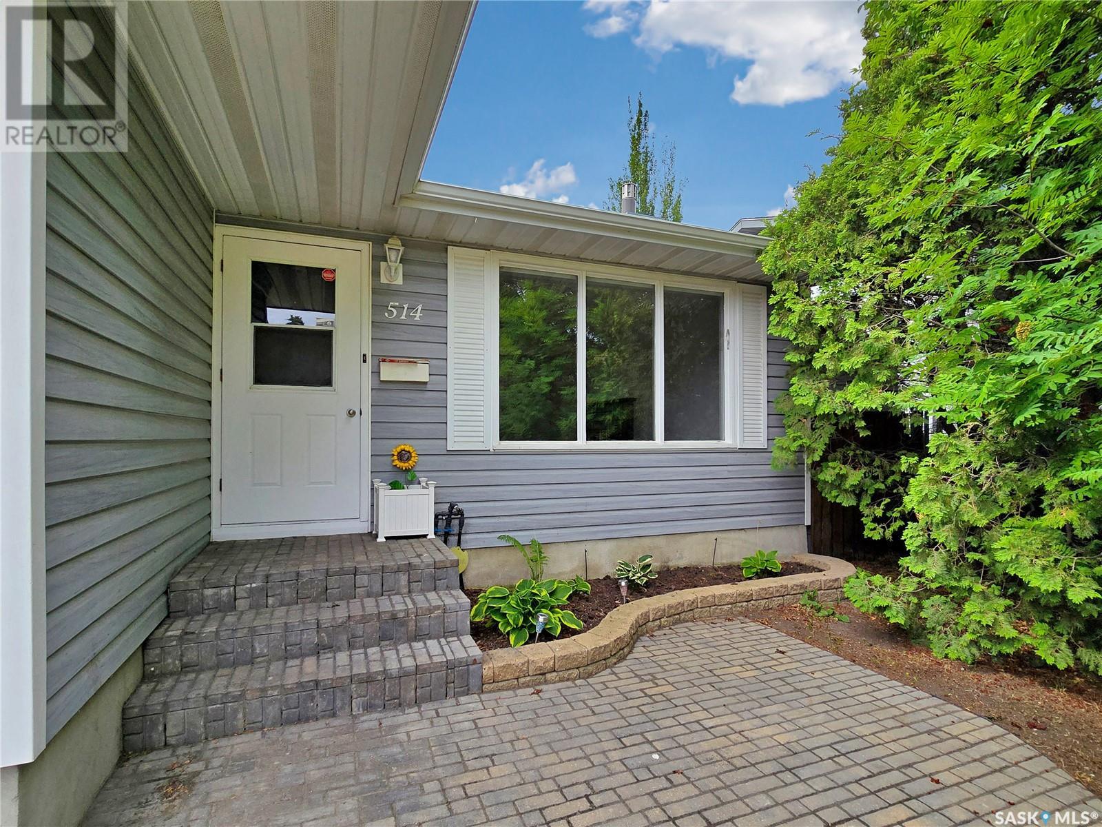 Property at 514 Trent CRESCENT image 2