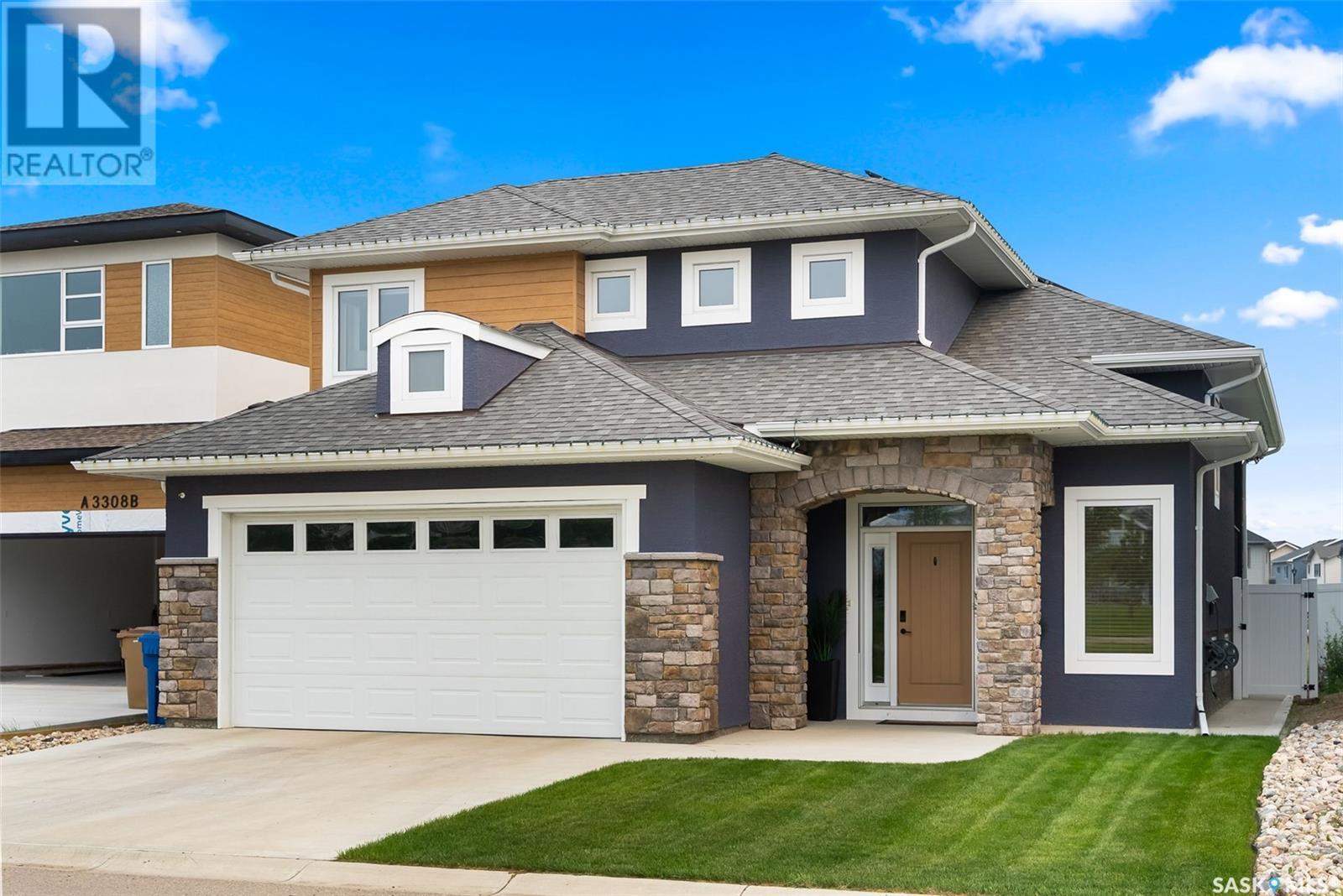 Property at 3304 Crosbie CRESCENT image 2