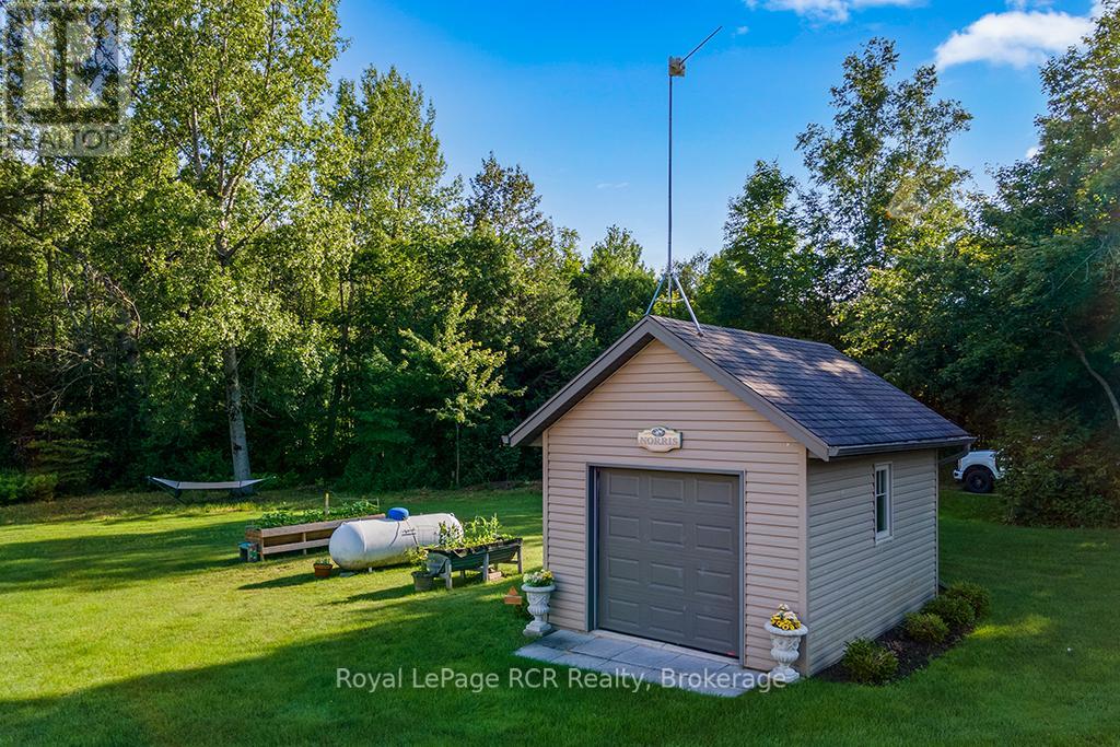 1626 Silver Lake Rd Road, South Bruce Peninsula, Ontario  N0H 2T0 - Photo 48 - X12262972