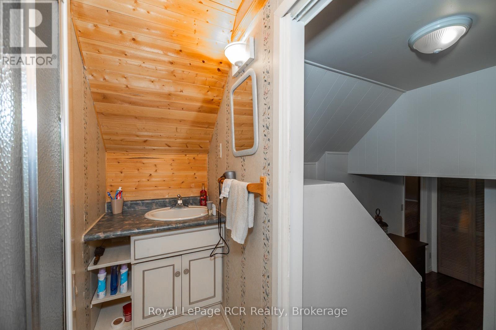 177569 Grey Rd 18 Road, Georgian Bluffs, Ontario  N4K 5N5 - Photo 41 - X12268326