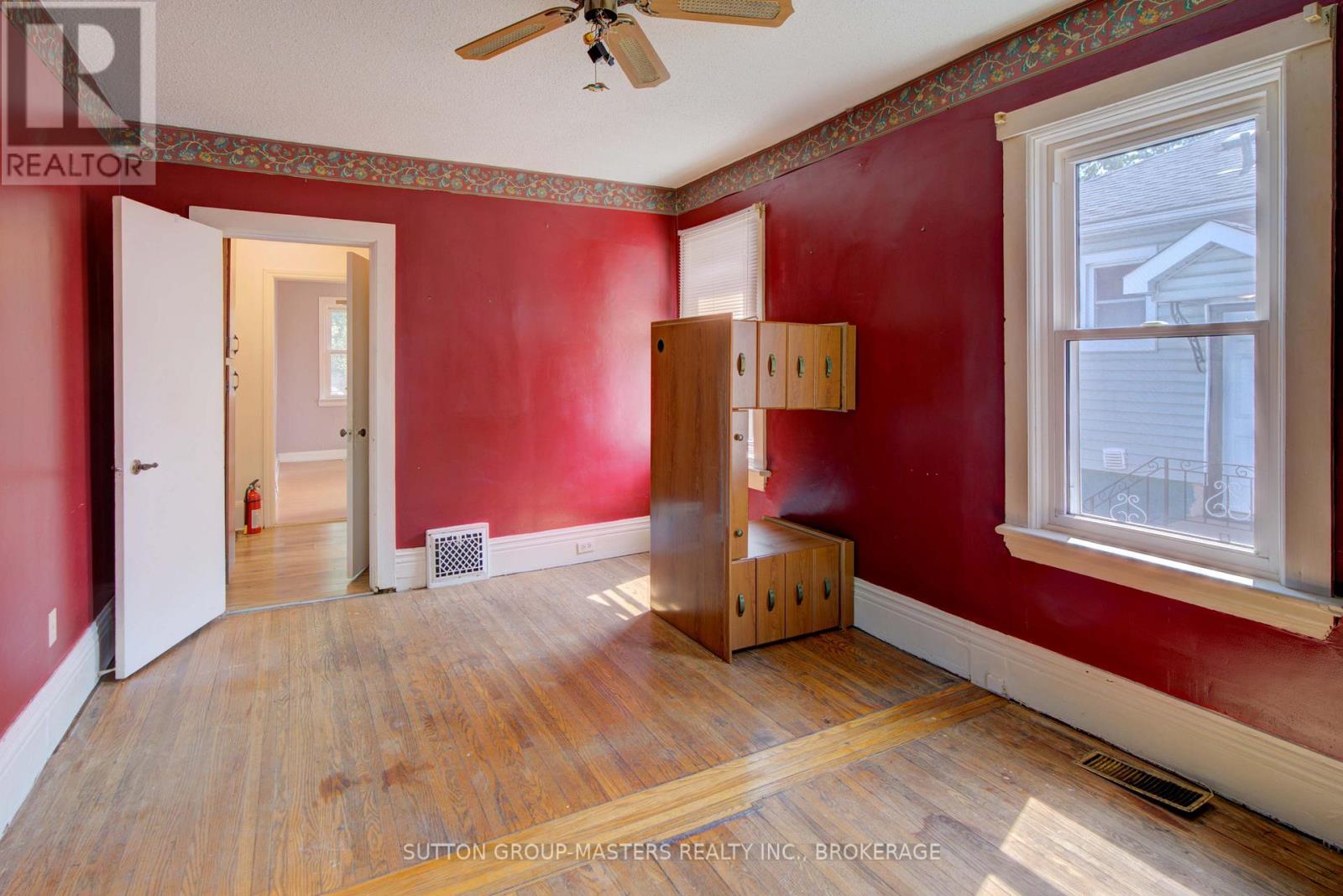 96 Russell Street, Kingston (East Of Sir John A. Blvd), Ontario  K7K 2E8 - Photo 11 - X12282629