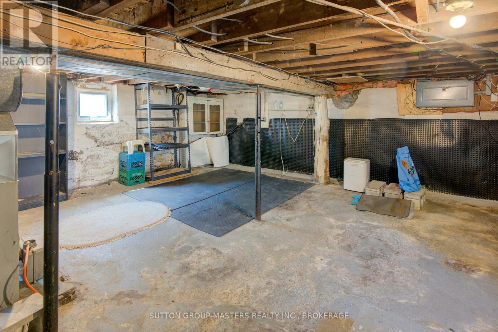 96 Russell Street, Kingston (East Of Sir John A. Blvd), Ontario  K7K 2E8 - Photo 22 - X12282629