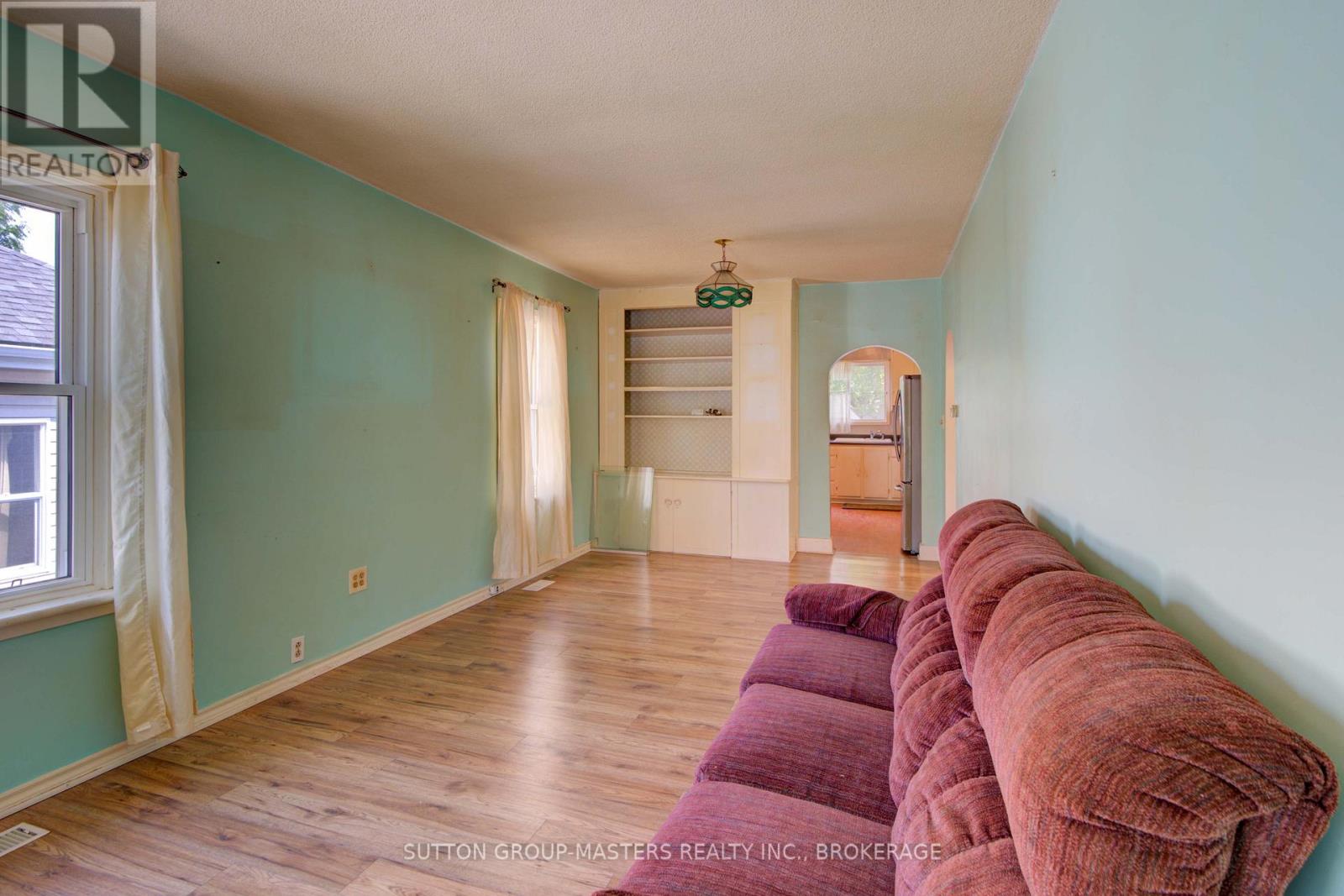 96 Russell Street, Kingston (East Of Sir John A. Blvd), Ontario  K7K 2E8 - Photo 5 - X12282629