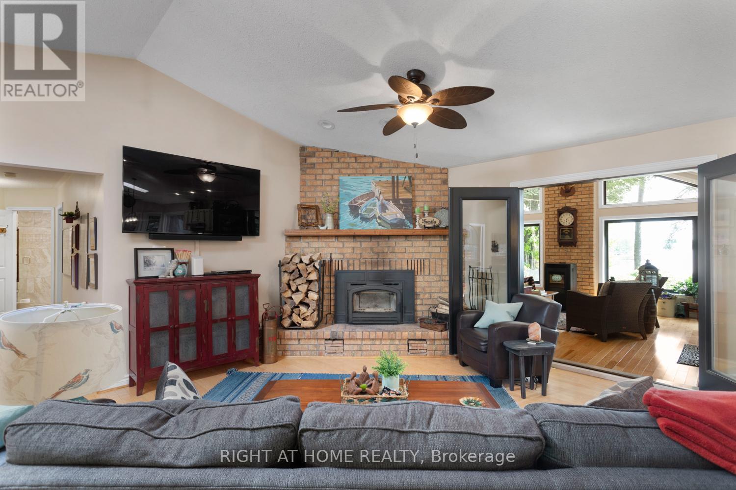 60 Mcgregor Drive, Kawartha Lakes, Ontario  K0M 1A0 - Photo 14 - X12282635