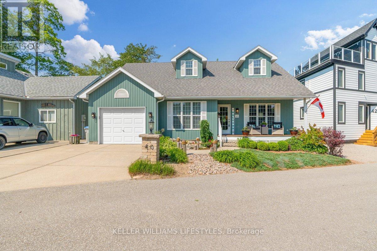 40 Lakeside Circle, Lambton Shores, Ontario  N0M 1T0 - Photo 1 - X12282626