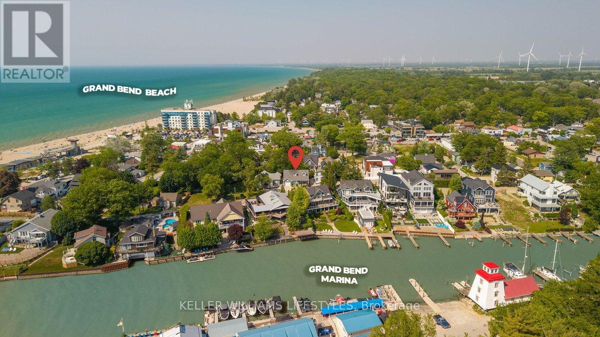 40 Lakeside Circle, Lambton Shores, Ontario  N0M 1T0 - Photo 48 - X12282626