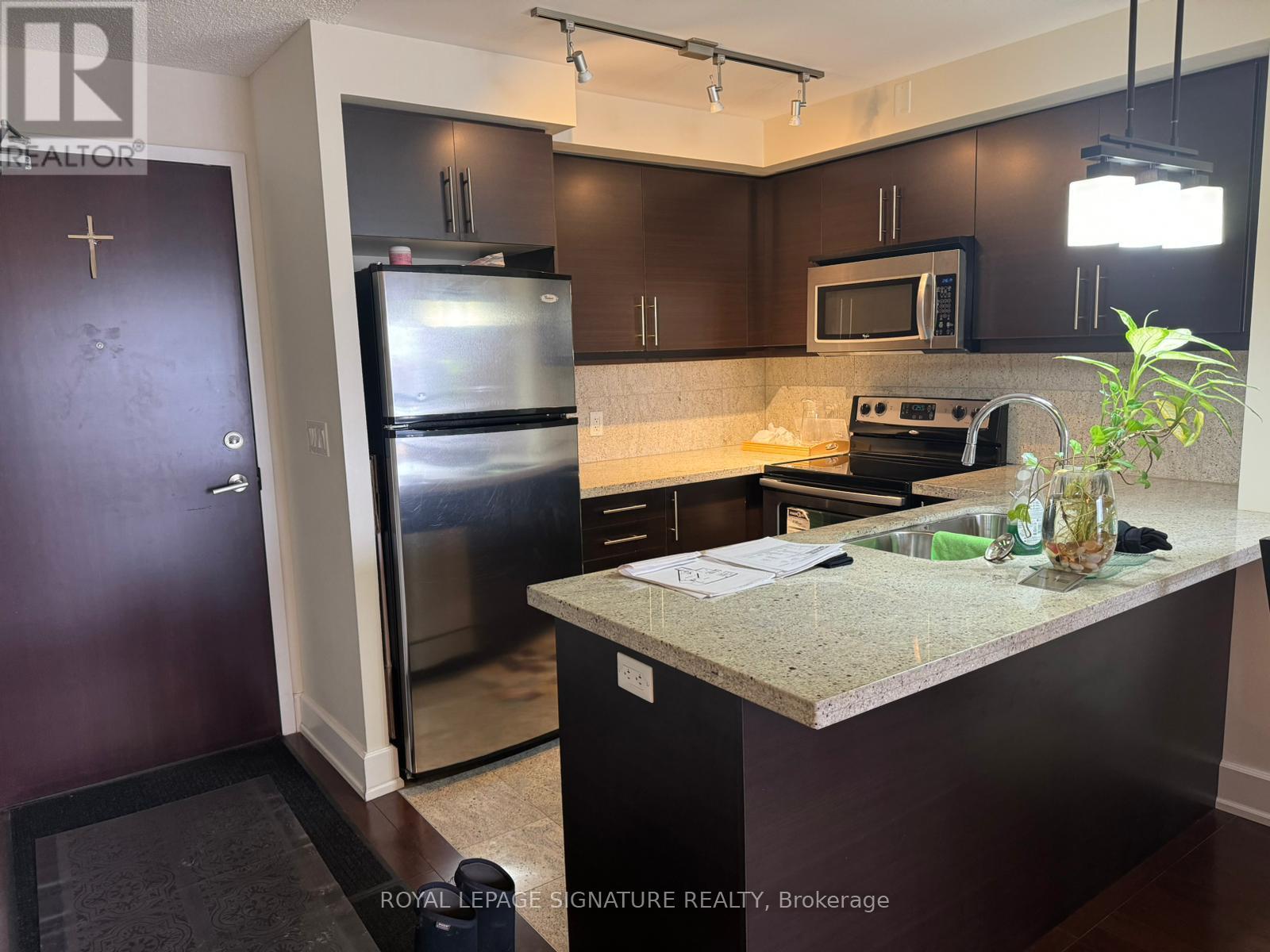 416 - 676 SHEPPARD AVENUE, Toronto, Ontario