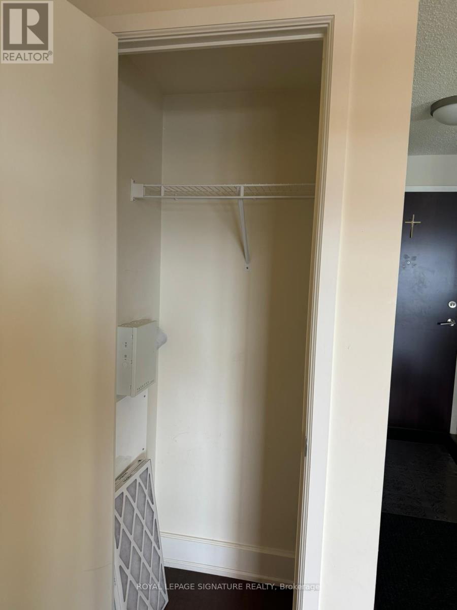 416 - 676 Sheppard Avenue, Toronto, Ontario  M2K 3E7 - Photo 12 - C12282405