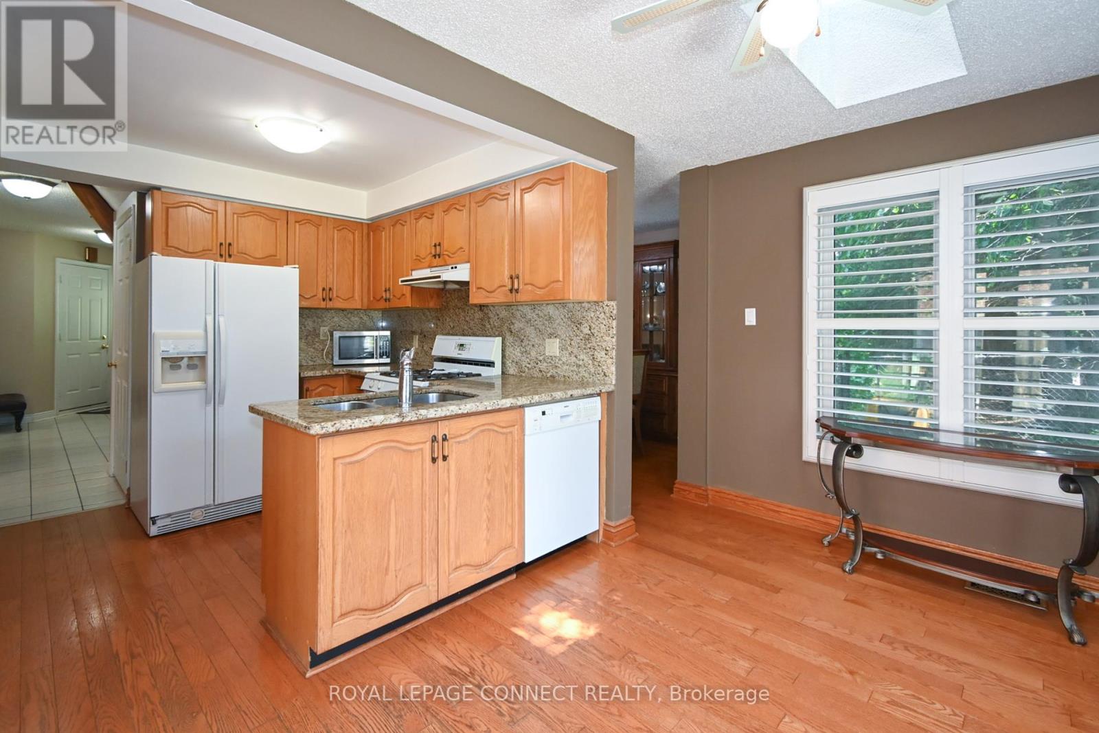 Property at 1027 BENTON CRESCENT image 4