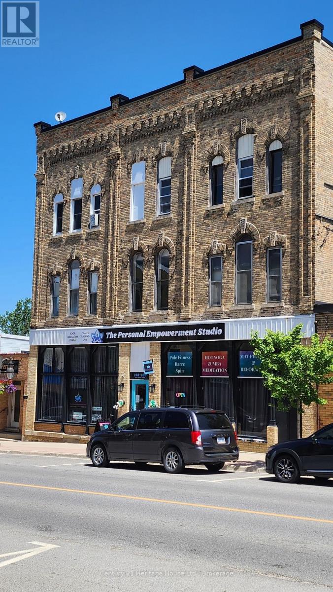 154-162 Main Street S, Wellington North, Ontario  N0G 2L0 - Photo 1 - X12282582