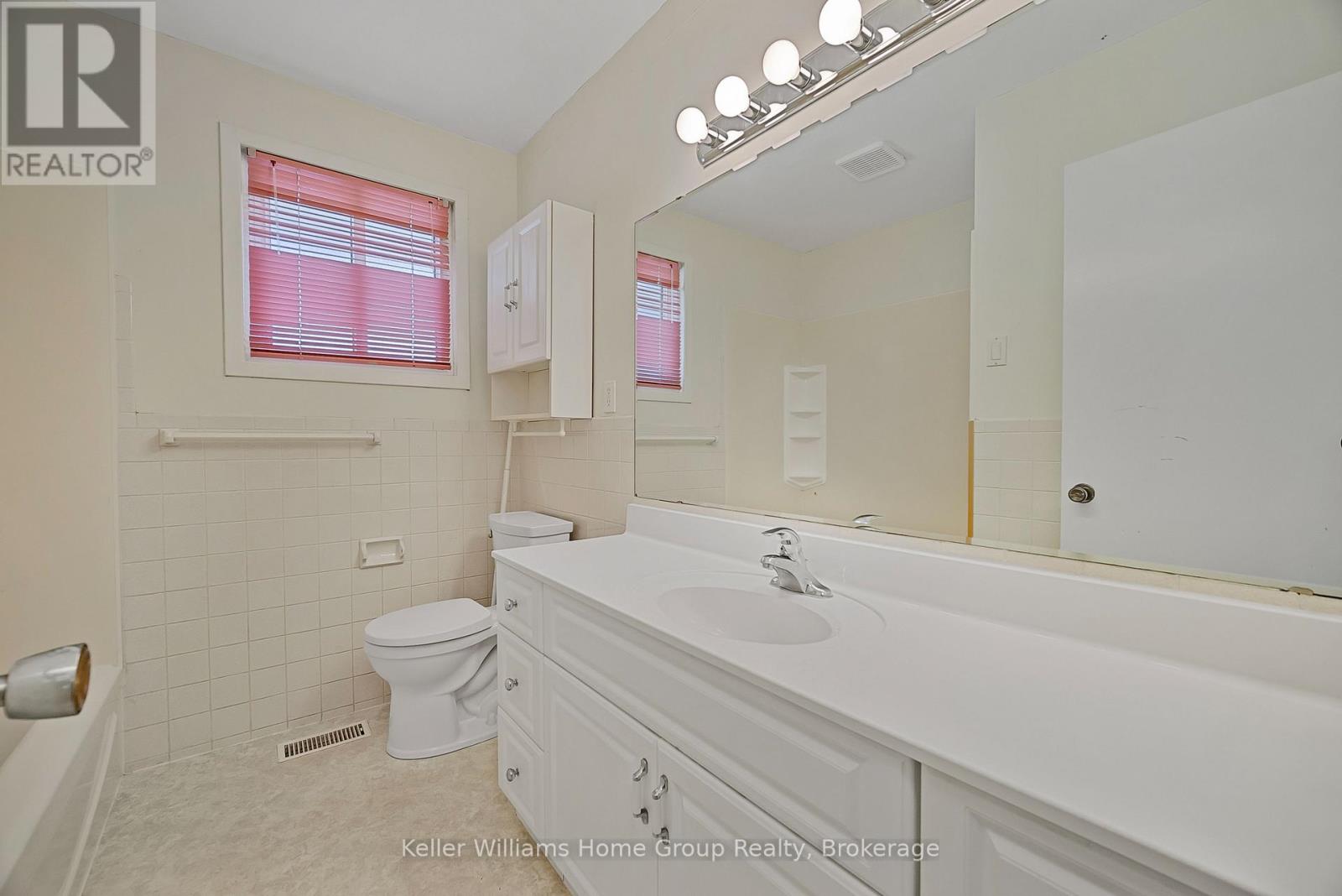 155 Berwick Street, Woodstock, Ontario  N4S 7L6 - Photo 9 - X12282587