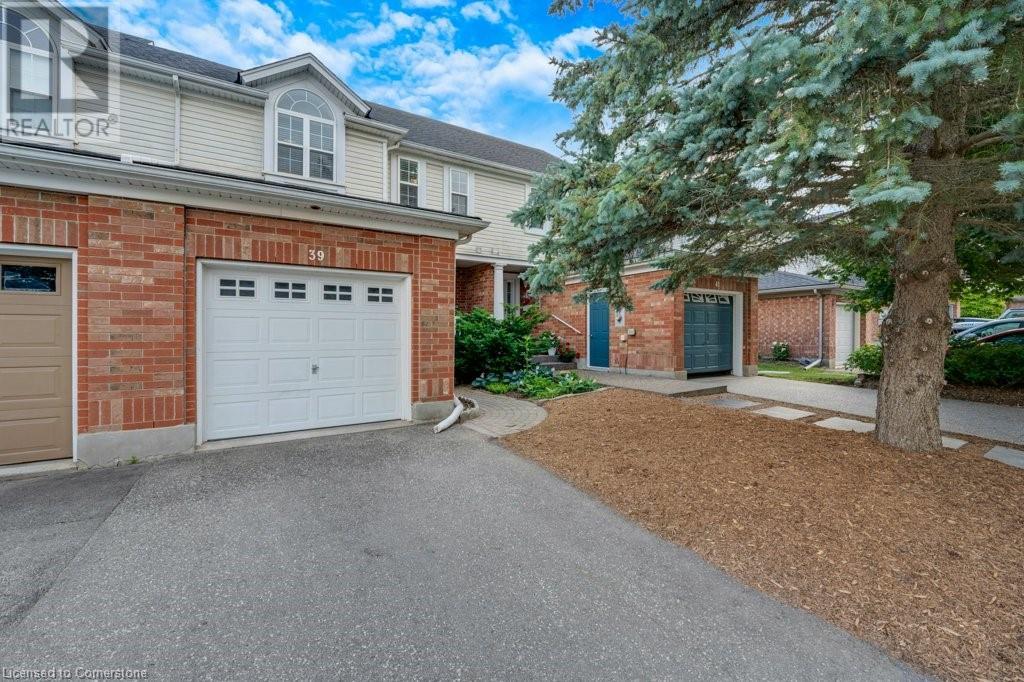 Property at 39 ELMA Place image 3