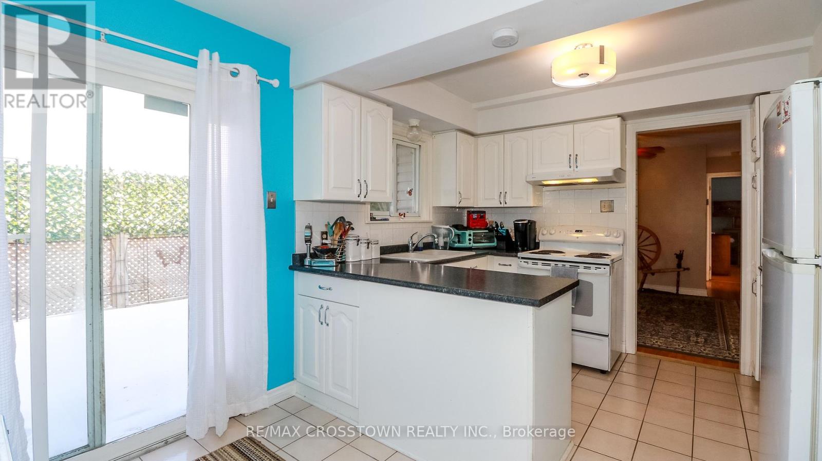 64 Royal Oak Drive, Innisfil, Ontario  N1L 1N1 - Photo 14 - N12282429
