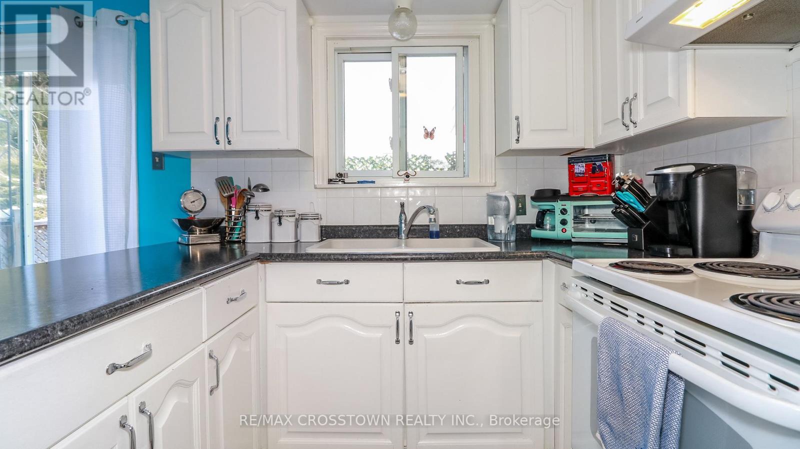 64 Royal Oak Drive, Innisfil, Ontario  N1L 1N1 - Photo 16 - N12282429