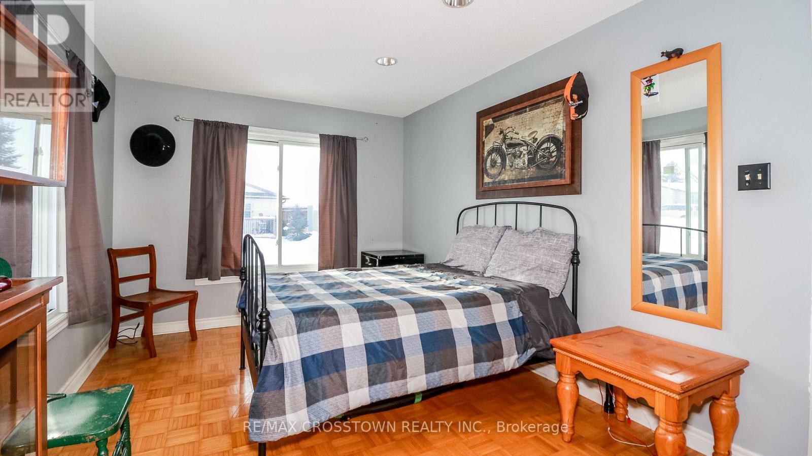 64 Royal Oak Drive, Innisfil, Ontario  N1L 1N1 - Photo 19 - N12282429