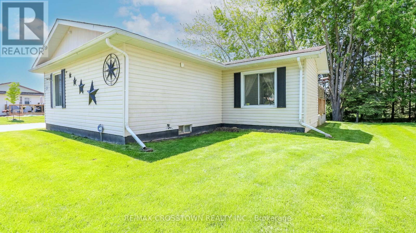 64 Royal Oak Drive, Innisfil, Ontario  N1L 1N1 - Photo 35 - N12282429