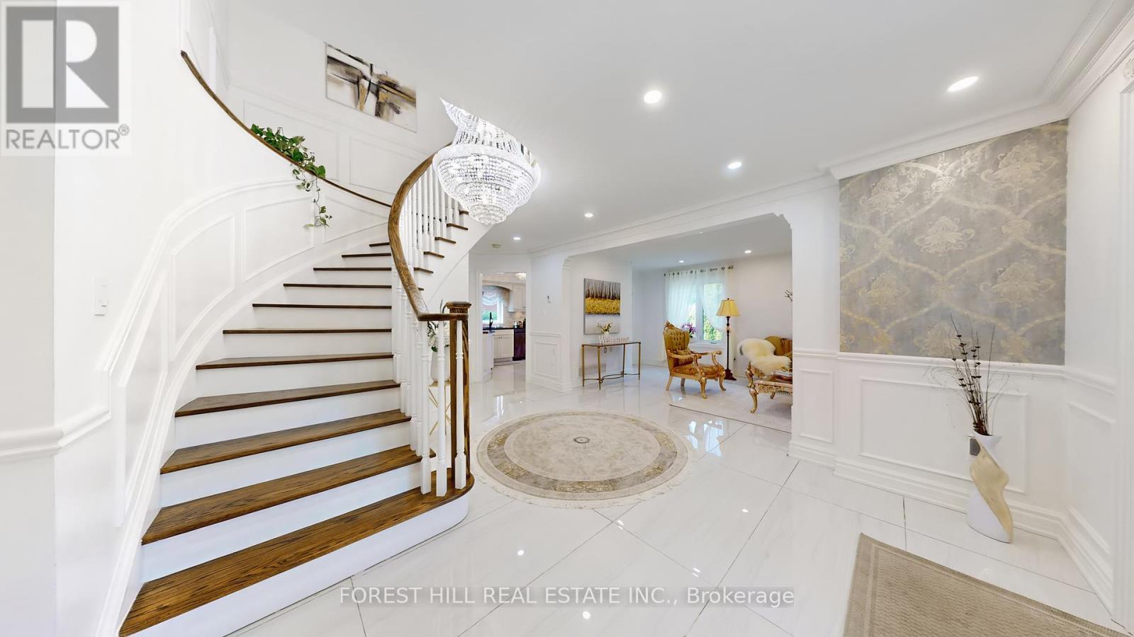 Property at 133 ARTEN AVENUE image 3