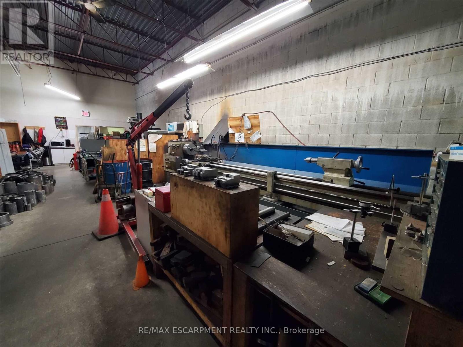 3 - 6810 Kitimat Road, Mississauga (Meadowvale Business Park), Ontario  L5N 5M2 - Photo 11 - W12282427