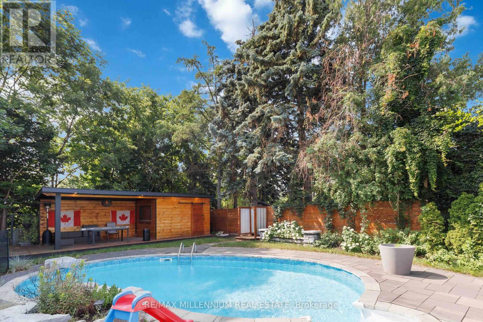 250 Daphne Avenue, Mississauga, Ontario  L5A 1M6 - Photo 41 - W12282449
