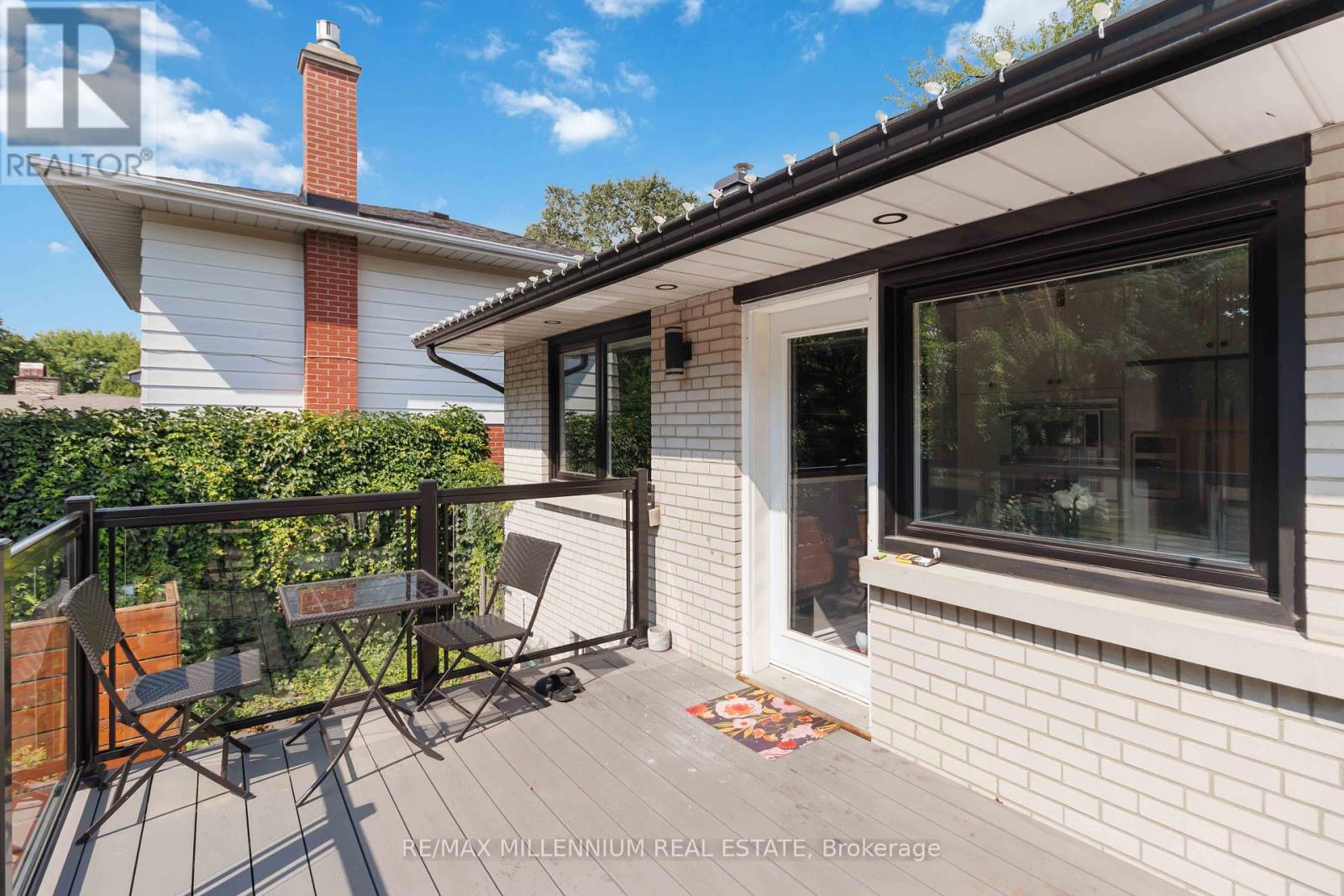 250 Daphne Avenue, Mississauga, Ontario  L5A 1M6 - Photo 46 - W12282449