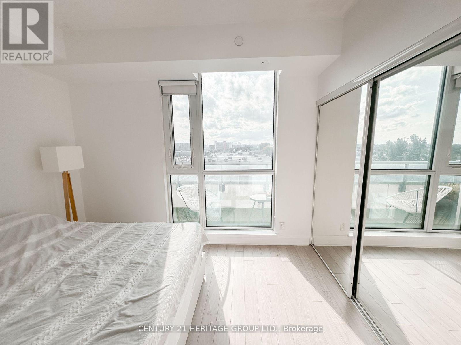 408 - 15 Zorra Street, Toronto, Ontario  M8Z 0C1 - Photo 10 - W12282476