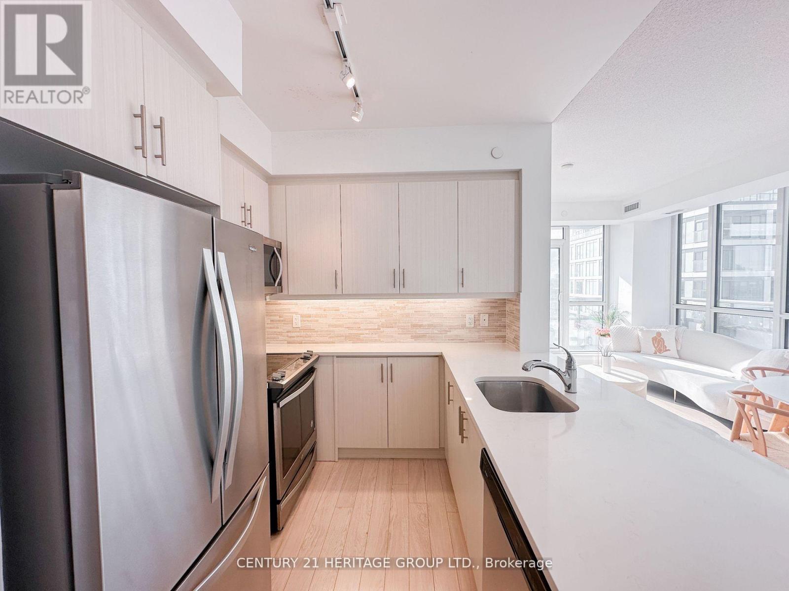408 - 15 Zorra Street, Toronto, Ontario  M8Z 0C1 - Photo 4 - W12282476